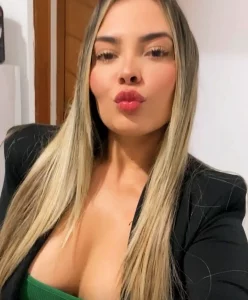 Bella. Massagista Brasília